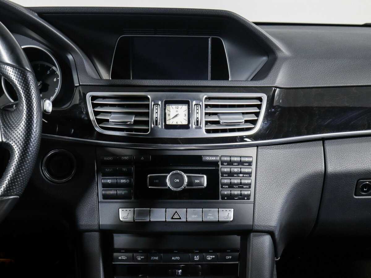 Купить Mercedes-Benz E-Класс с пробегом. Фото: #12