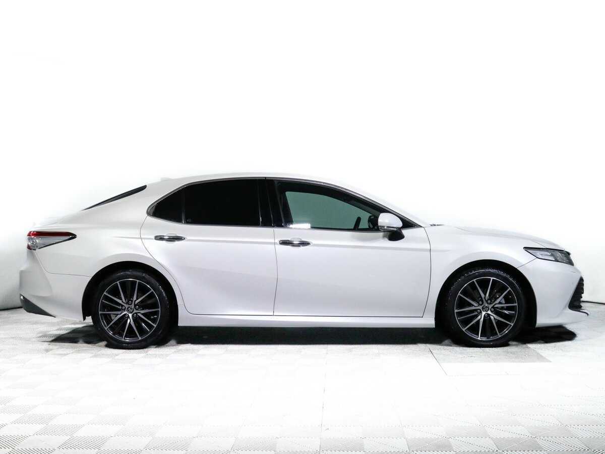 Купить Toyota Camry с пробегом. Фото: #3