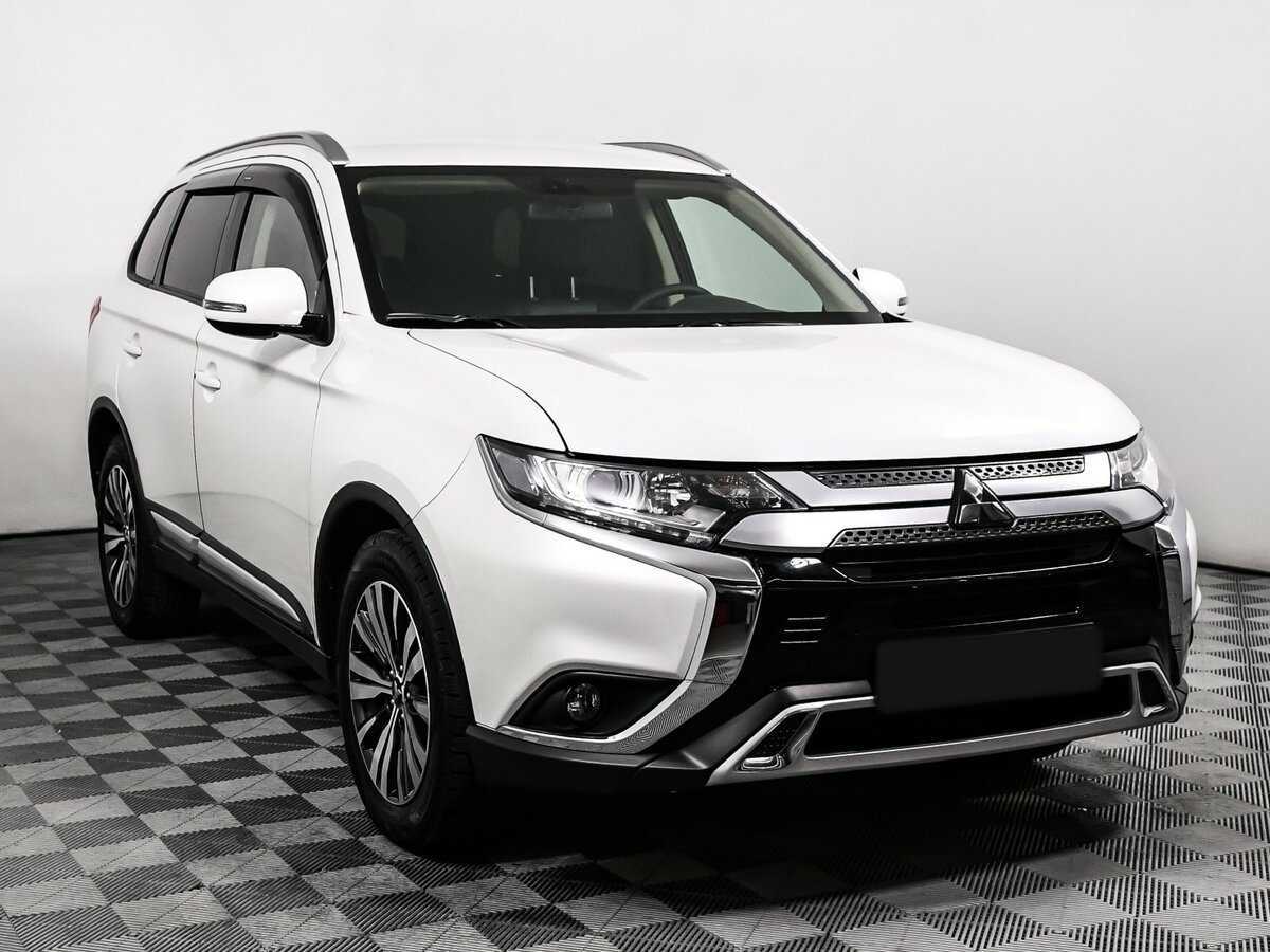 Купить Mitsubishi Outlander с пробегом. Фото: #2