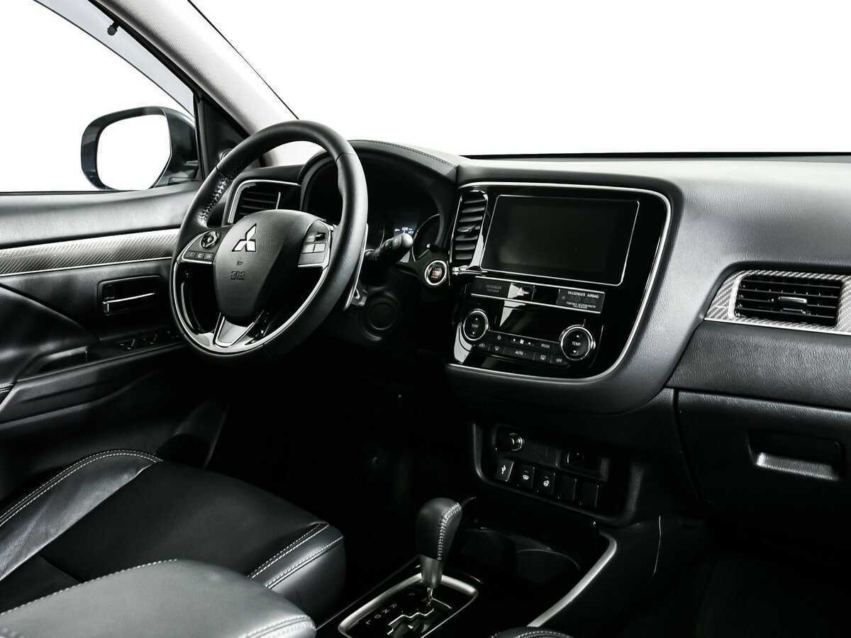Купить Mitsubishi Outlander с пробегом. Фото: #8