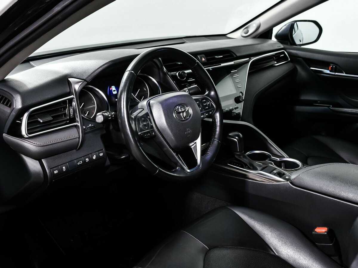 Купить Toyota Camry с пробегом. Фото: #10