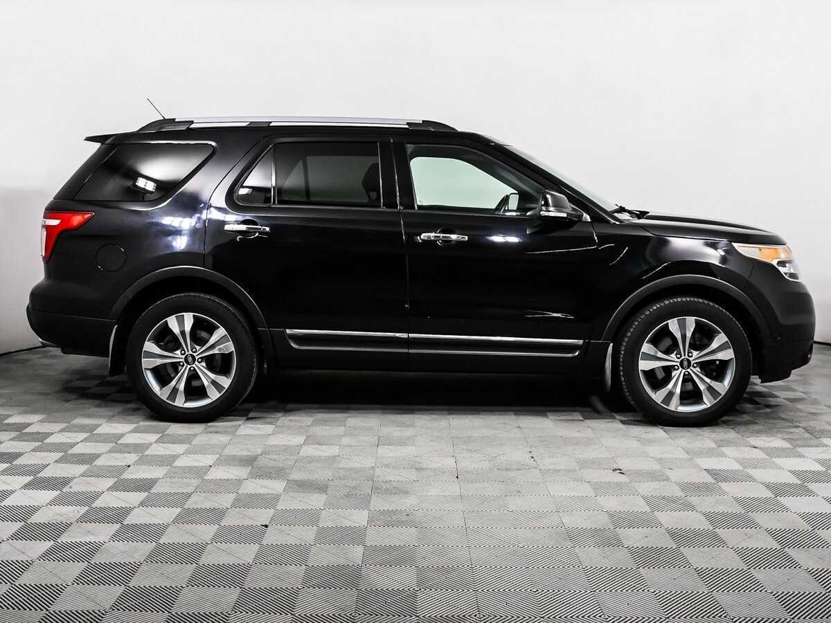 Купить Ford Explorer с пробегом. Фото: #3
