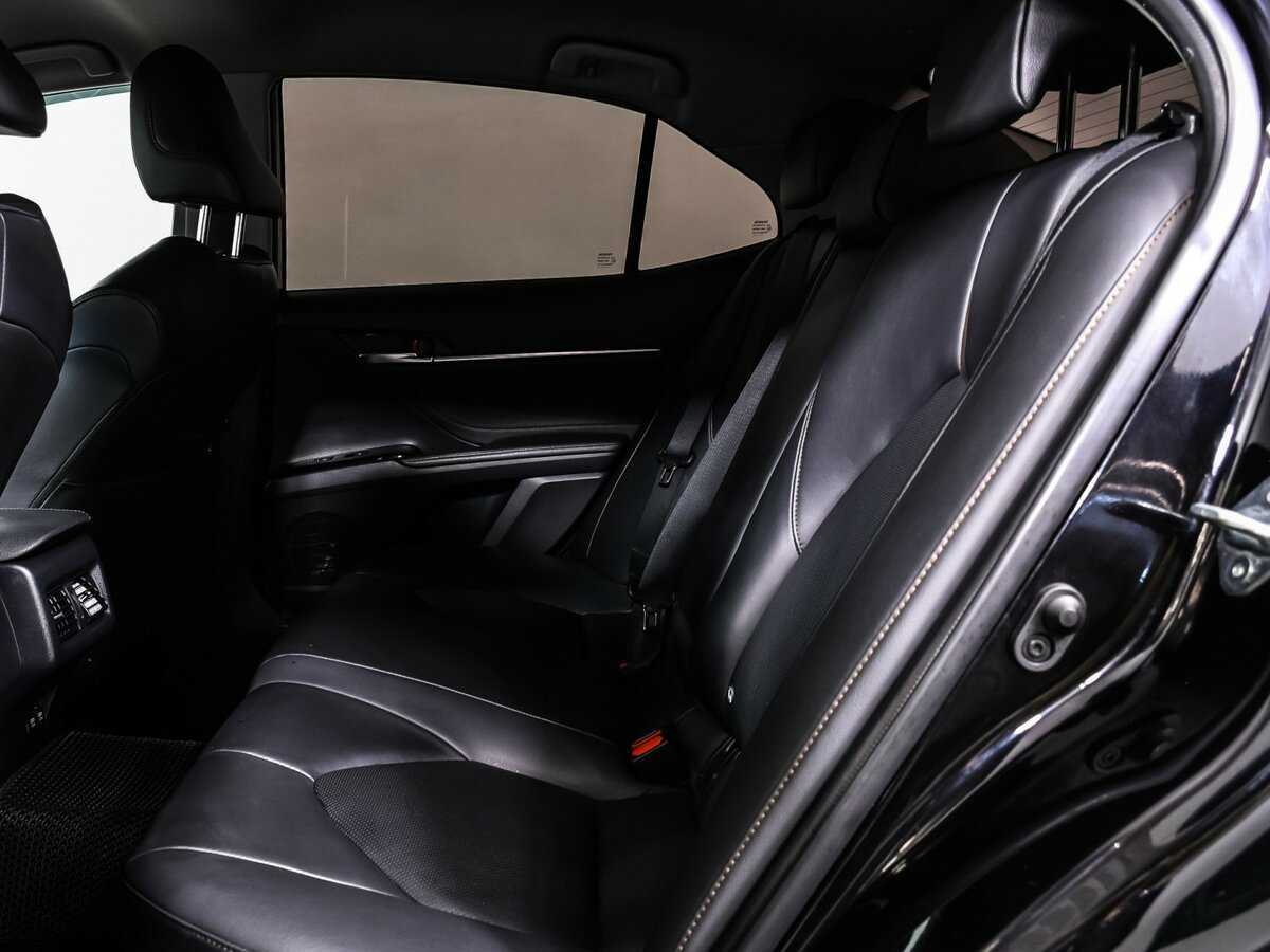 Купить Toyota Camry с пробегом. Фото: #12