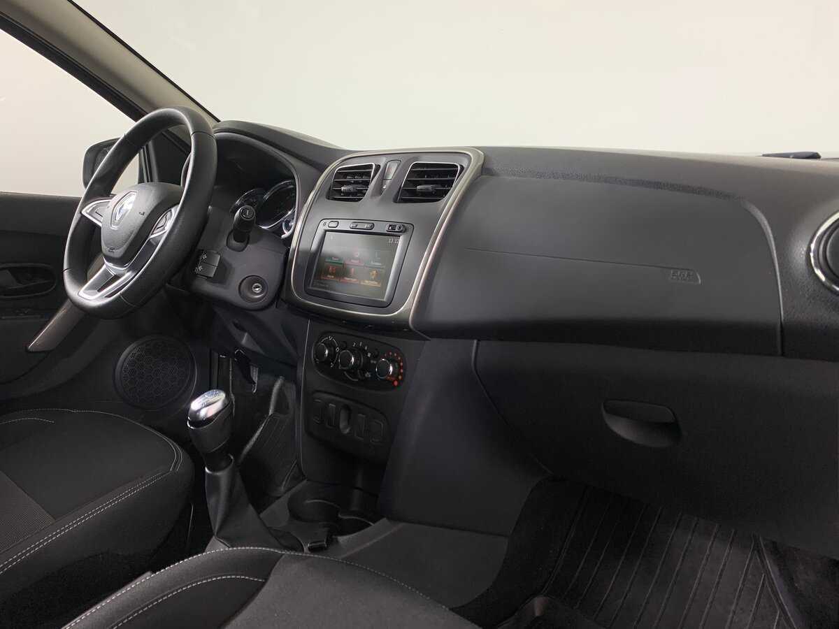 Купить Renault Sandero с пробегом. Фото: #13