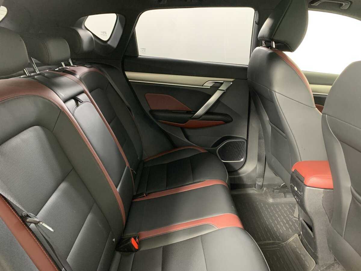 Купить Geely Coolray с пробегом. Фото: #17