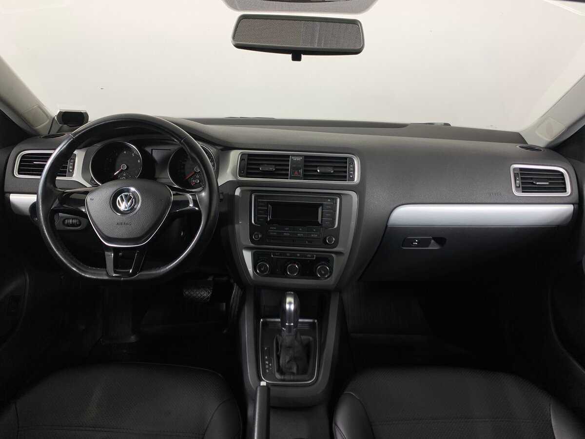 Купить Volkswagen Jetta с пробегом. Фото: #11