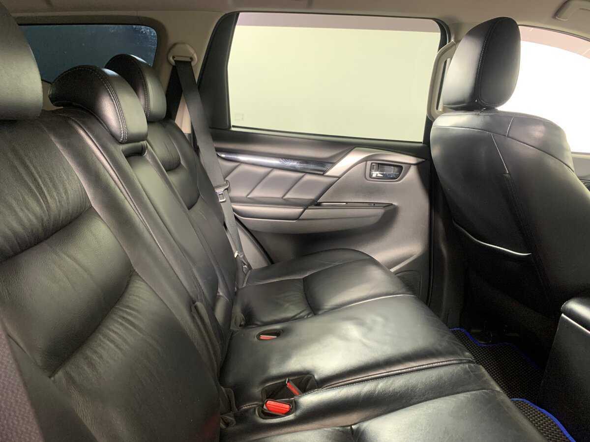 Купить Mitsubishi Pajero Sport с пробегом. Фото: #17