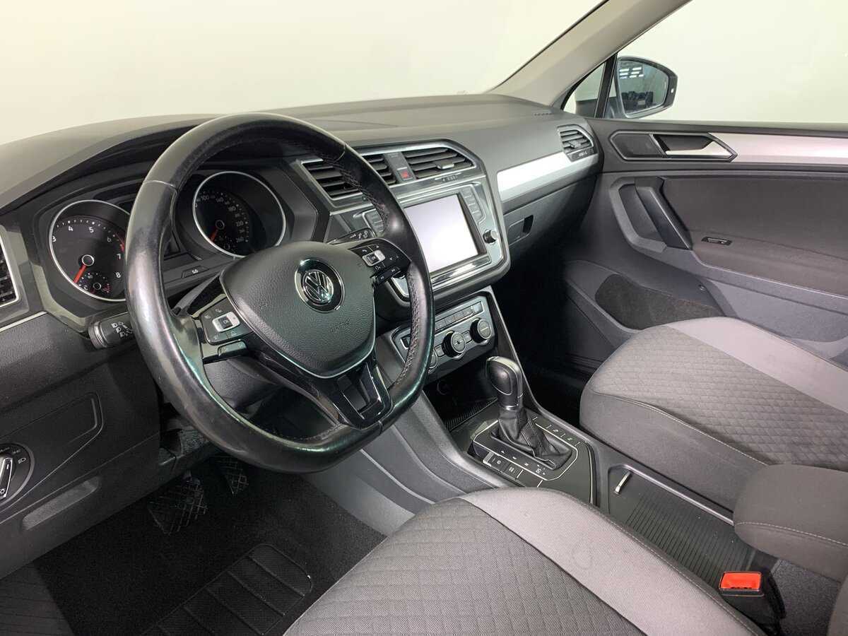 Купить Volkswagen Tiguan с пробегом. Фото: #11
