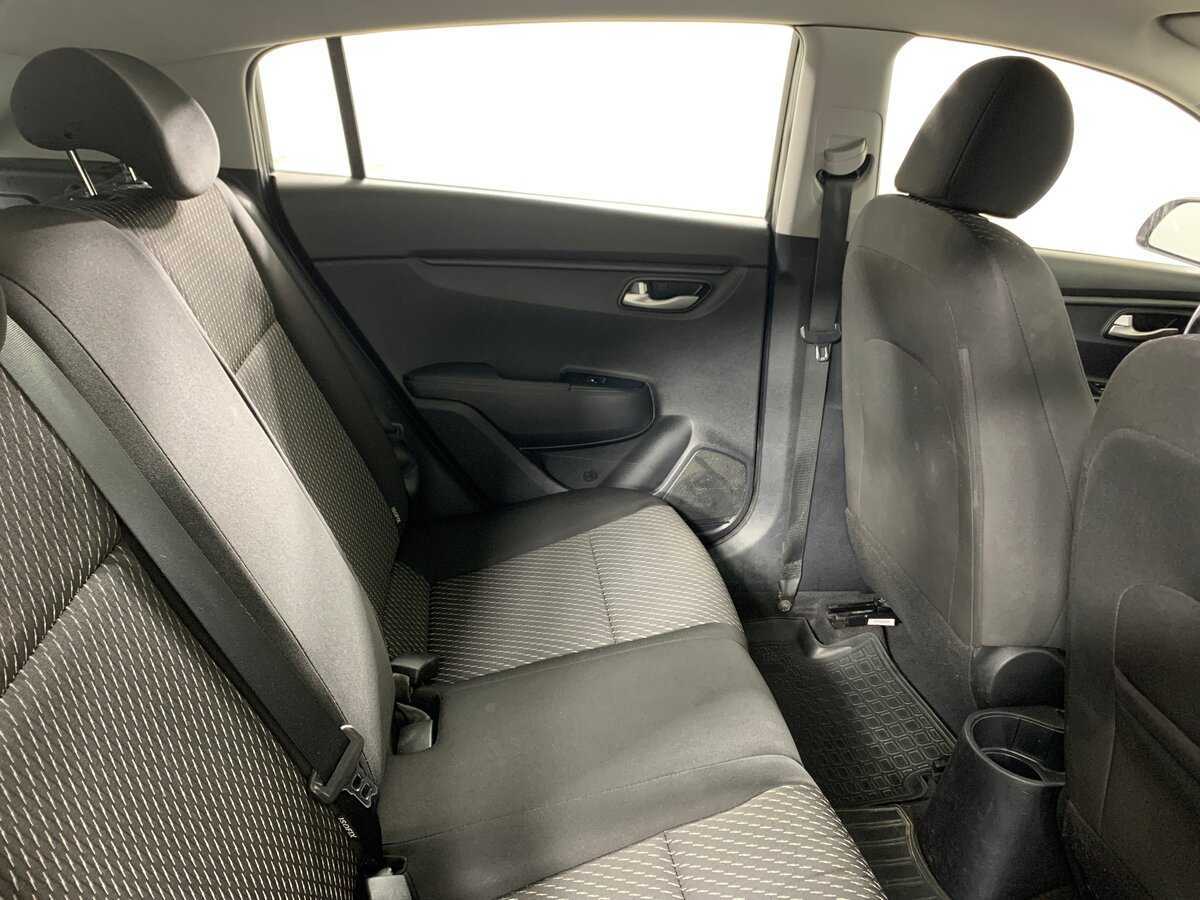 Купить Kia Rio с пробегом. Фото: #17