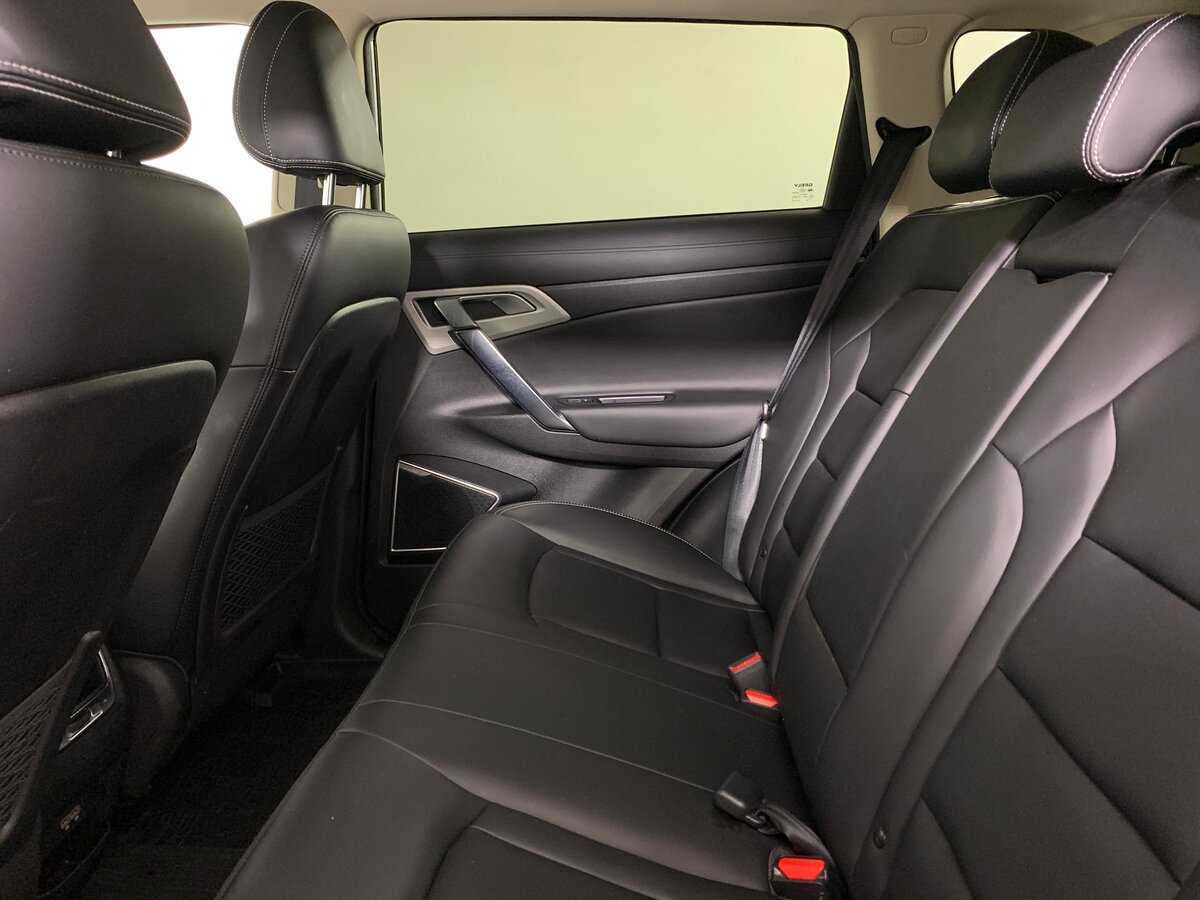 Купить Geely Atlas с пробегом. Фото: #18