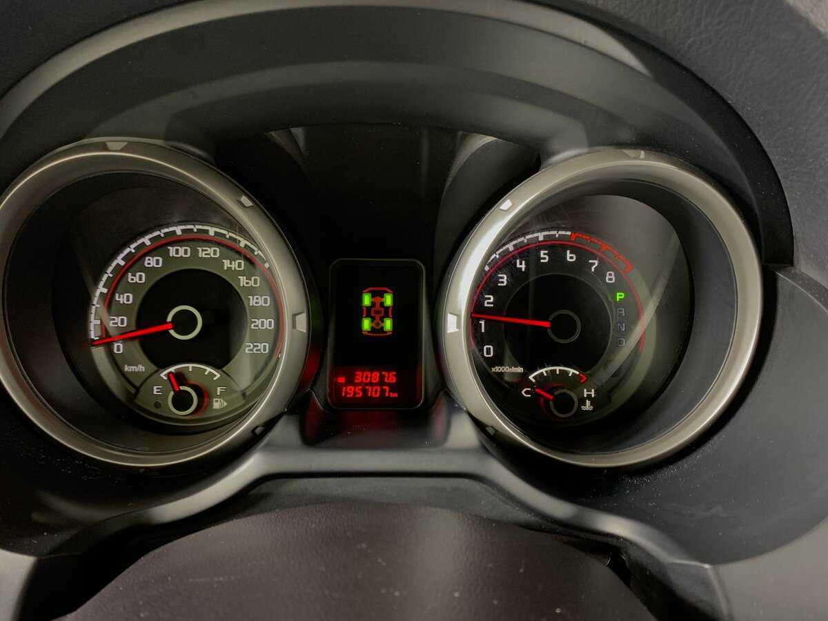 Купить Mitsubishi Pajero с пробегом. Фото: #14