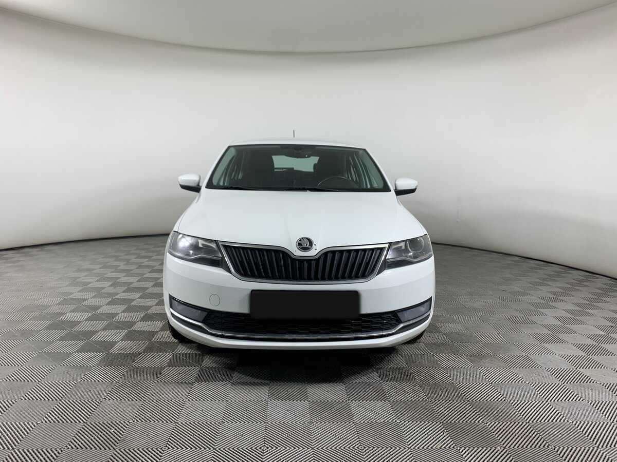 Купить Skoda Rapid с пробегом. Фото: #1