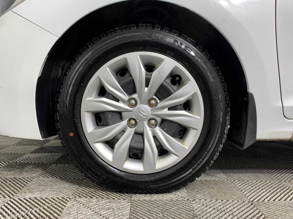 Купить Hyundai Solaris с пробегом. Фото: #7