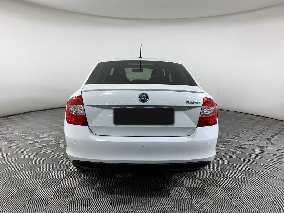 Купить Skoda Rapid с пробегом. Фото: #5