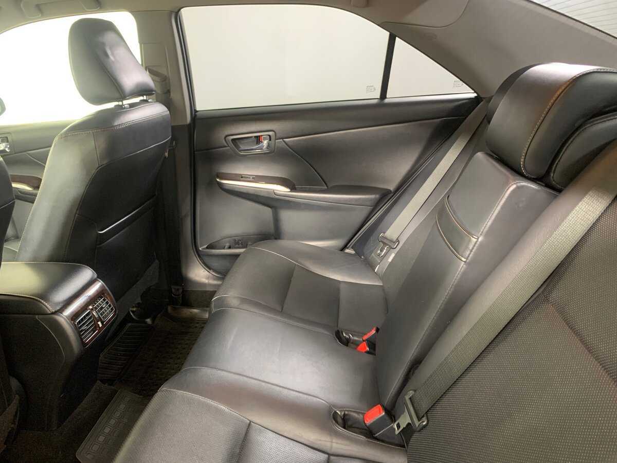 Купить Toyota Camry с пробегом. Фото: #16