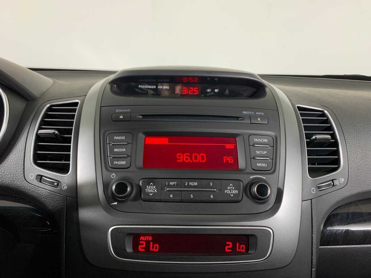 Купить Kia Sorento с пробегом. Фото: #15