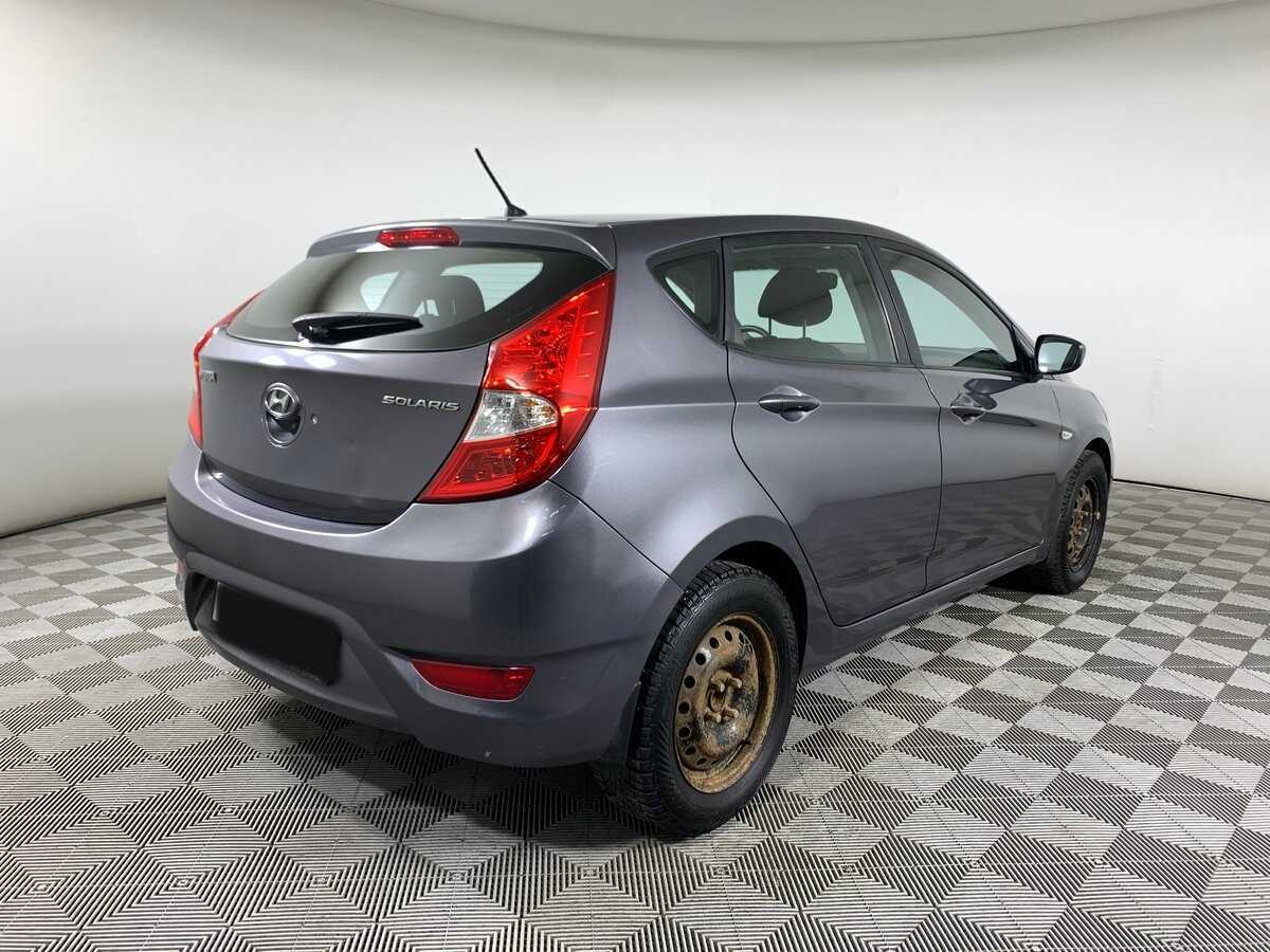 Купить Hyundai Solaris с пробегом. Фото: #4