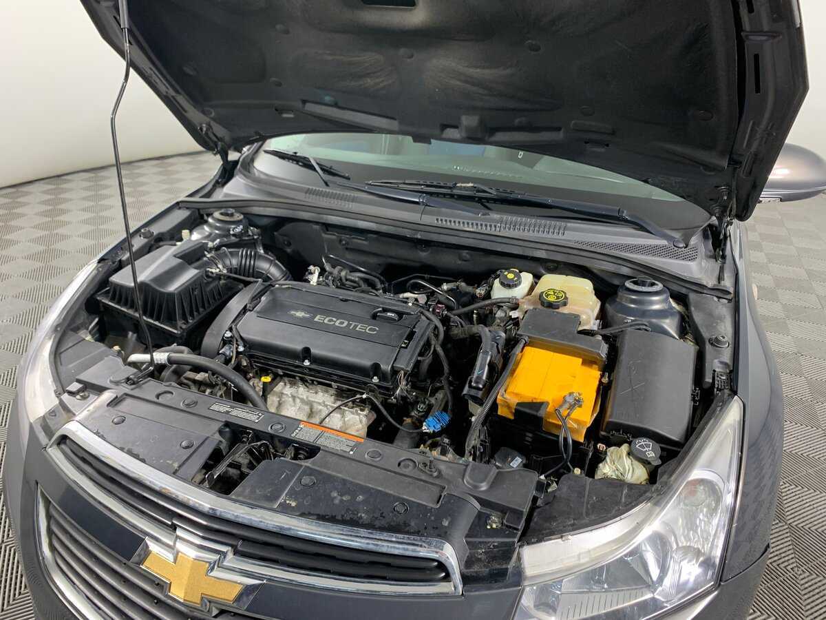 Купить Chevrolet Cruze с пробегом. Фото: #9