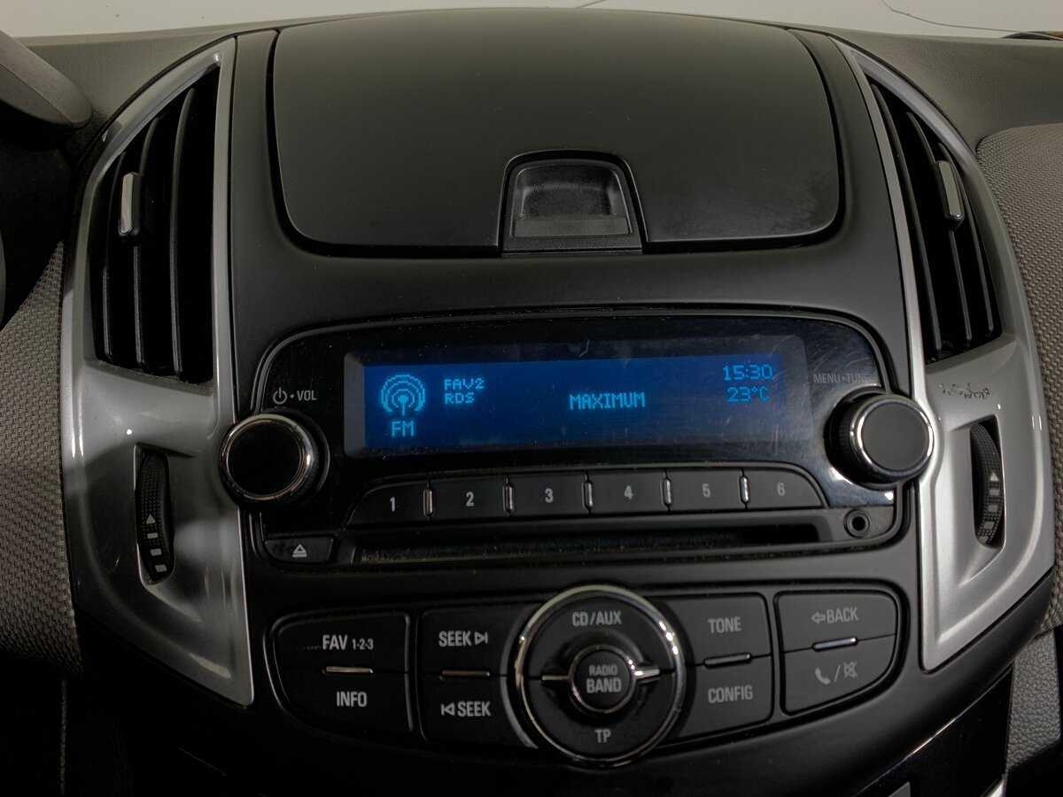 Купить Chevrolet Cruze с пробегом. Фото: #13