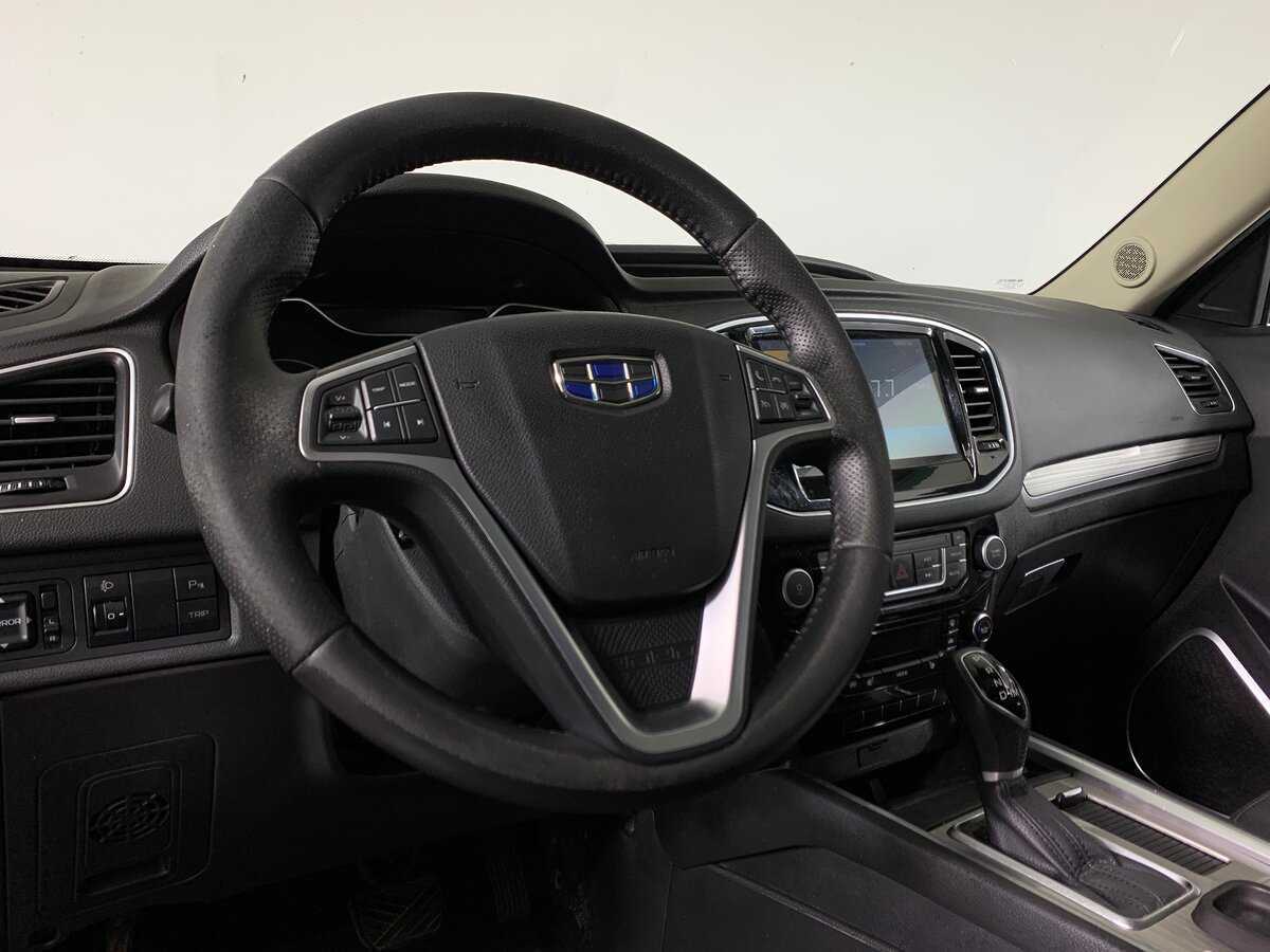 Купить Geely Emgrand X7 с пробегом. Фото: #11