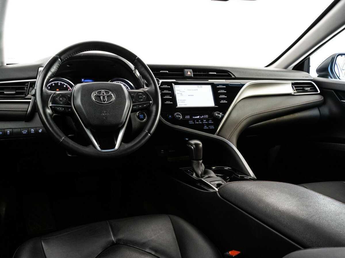 Купить Toyota Camry с пробегом. Фото: #16