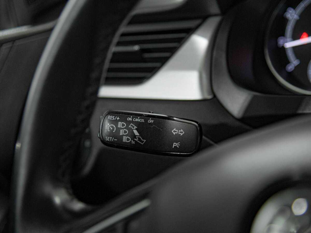 Купить Skoda Rapid с пробегом. Фото: #7