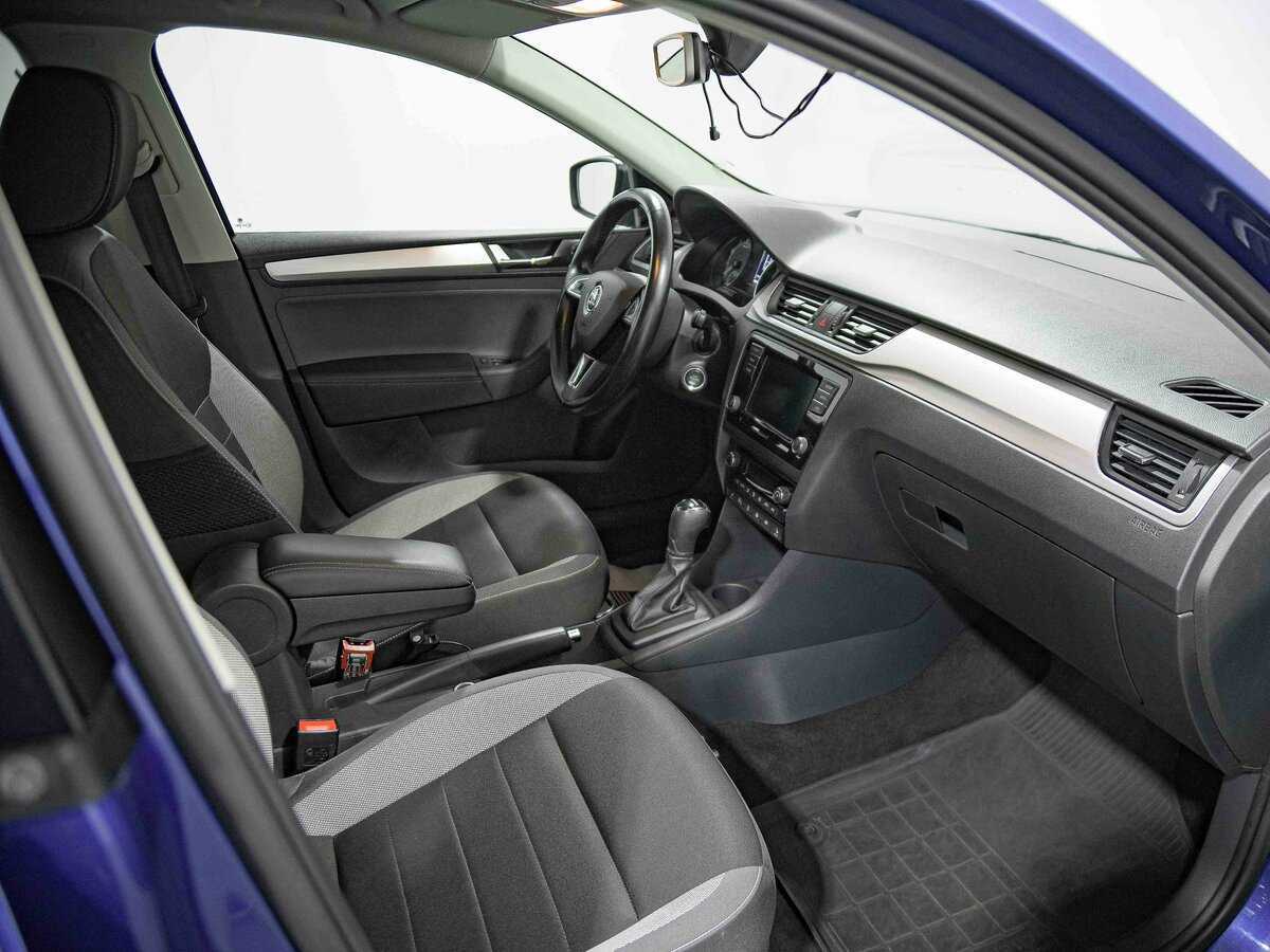 Купить Skoda Rapid с пробегом. Фото: #15