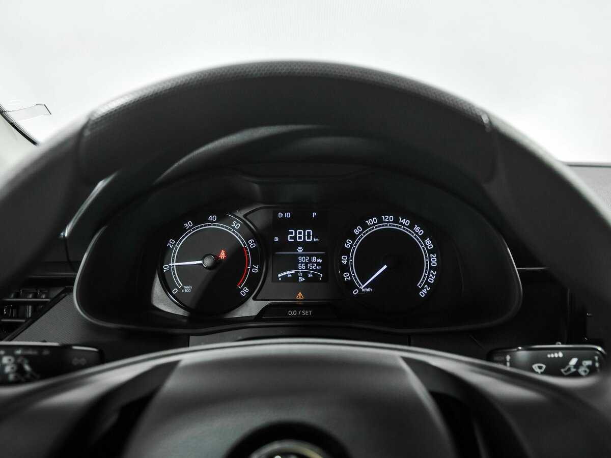 Купить Skoda Rapid с пробегом. Фото: #6