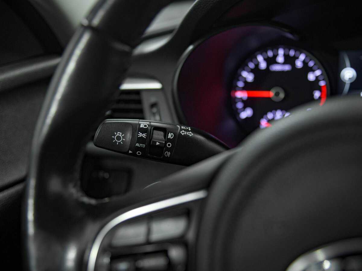 Купить Kia Optima с пробегом. Фото: #9