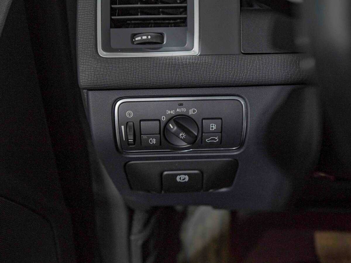 Купить Volvo XC60 с пробегом. Фото: #12