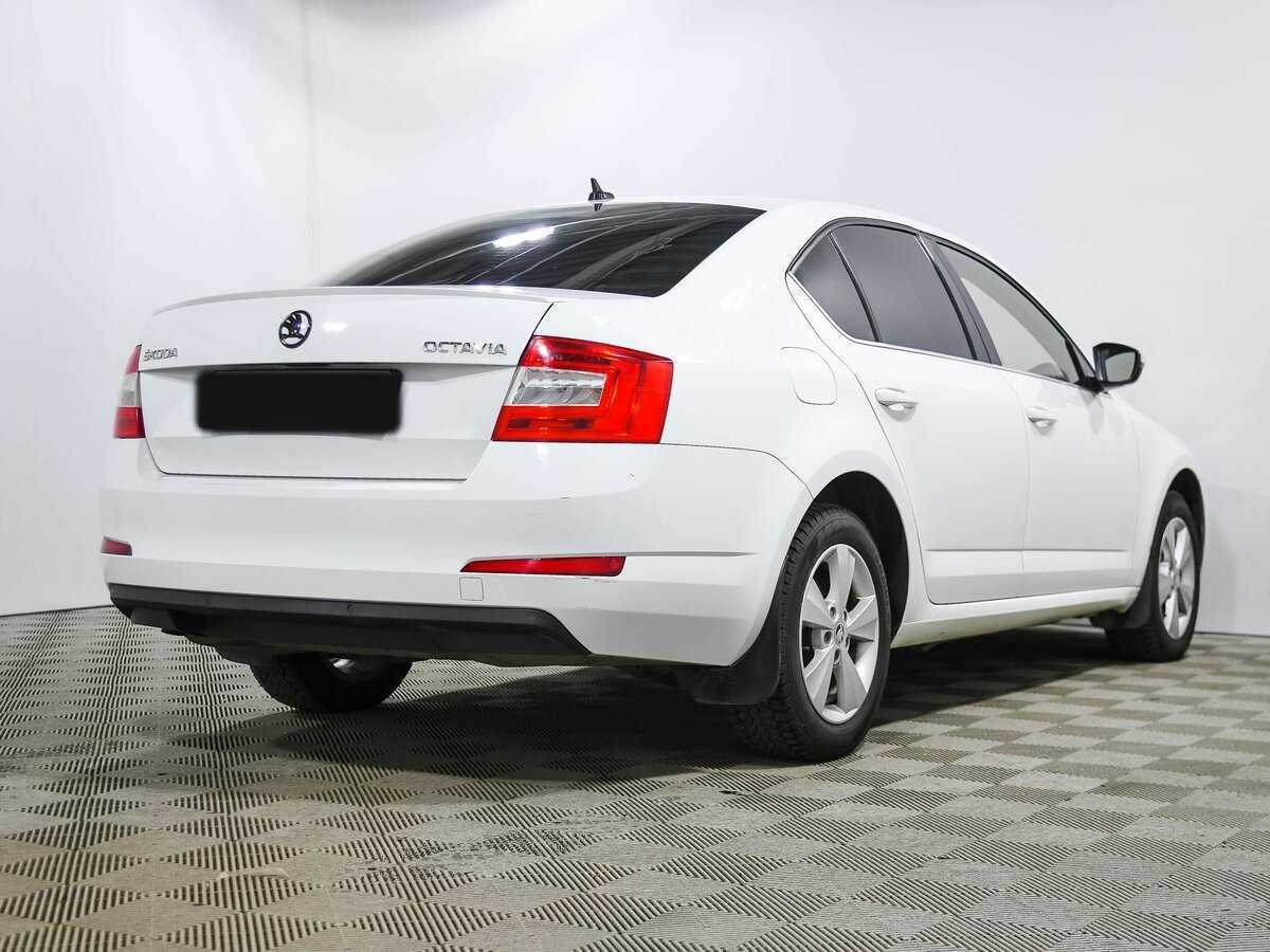 Купить Skoda Octavia с пробегом. Фото: #2