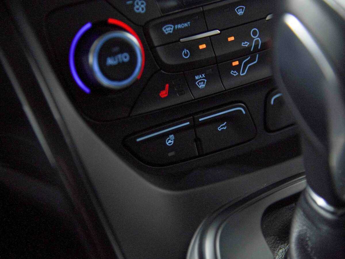 Купить Ford Kuga с пробегом. Фото: #9