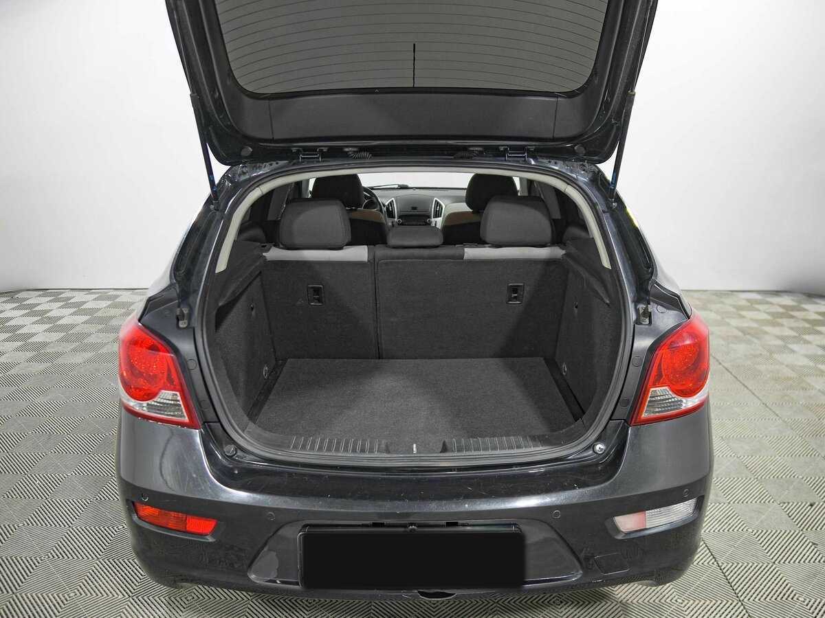 Купить Chevrolet Cruze с пробегом. Фото: #13