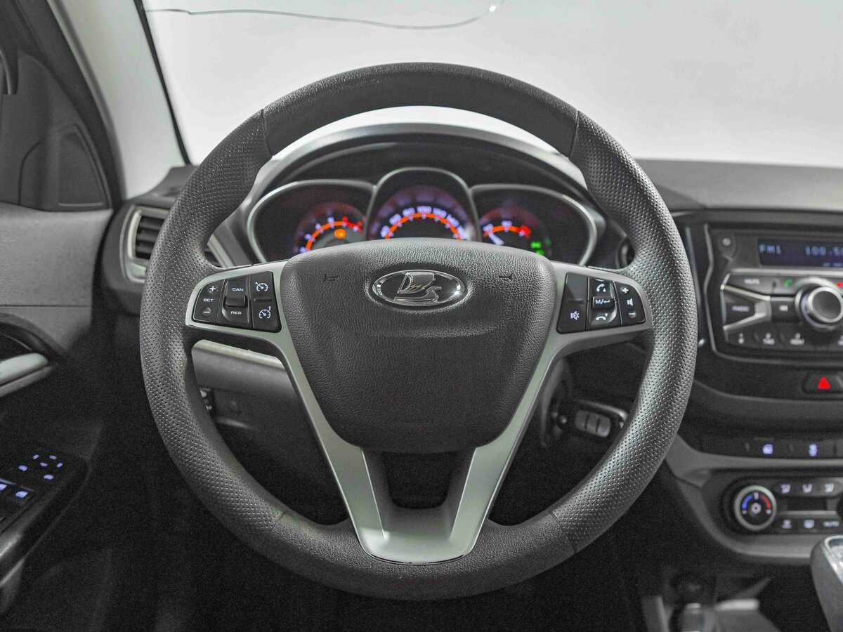 Купить Lada (ВАЗ) Vesta с пробегом. Фото: #8