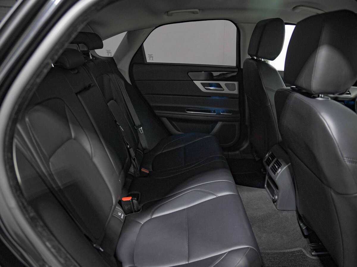 Купить Jaguar XF с пробегом. Фото: #17