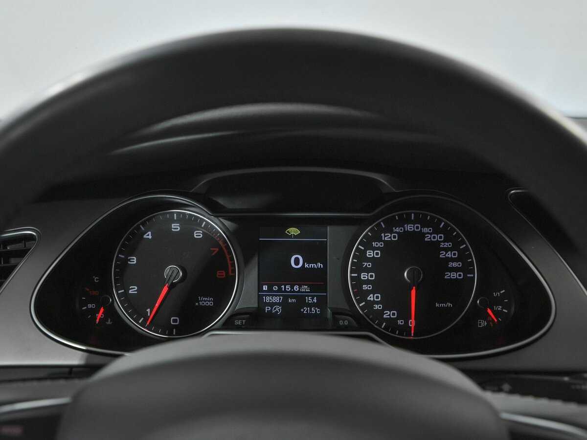 Купить Audi A4 с пробегом. Фото: #6