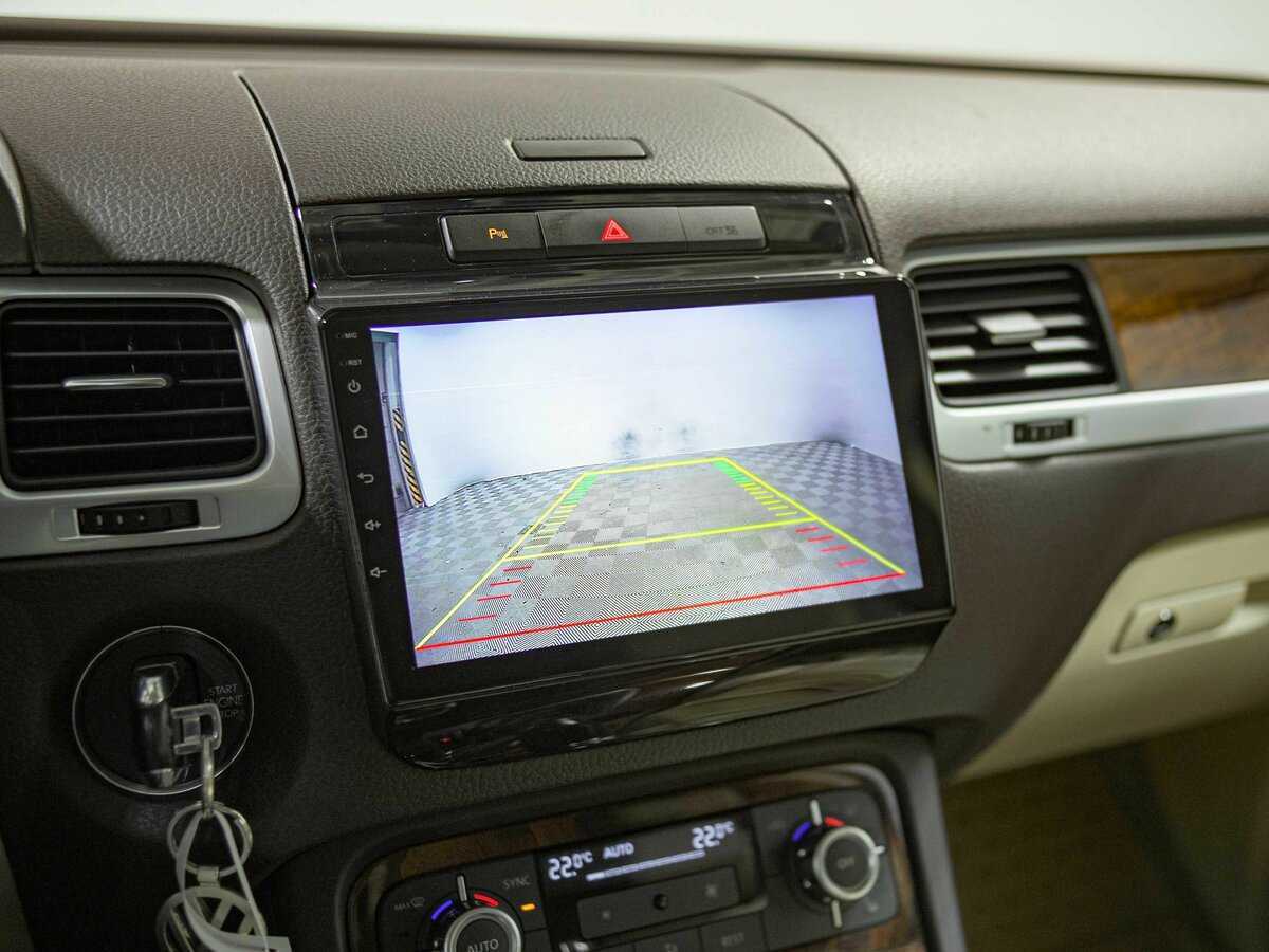 Купить Volkswagen Touareg с пробегом. Фото: #10