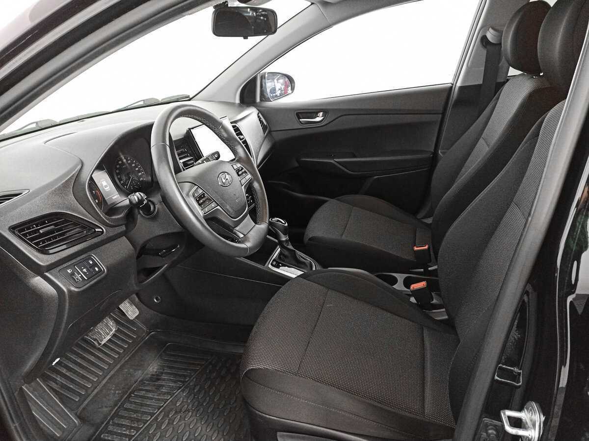 Купить Hyundai Solaris с пробегом. Фото: #15