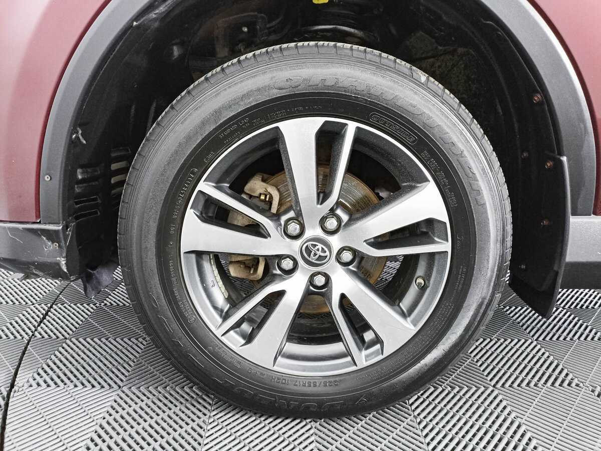 Купить Toyota RAV4 с пробегом. Фото: #17