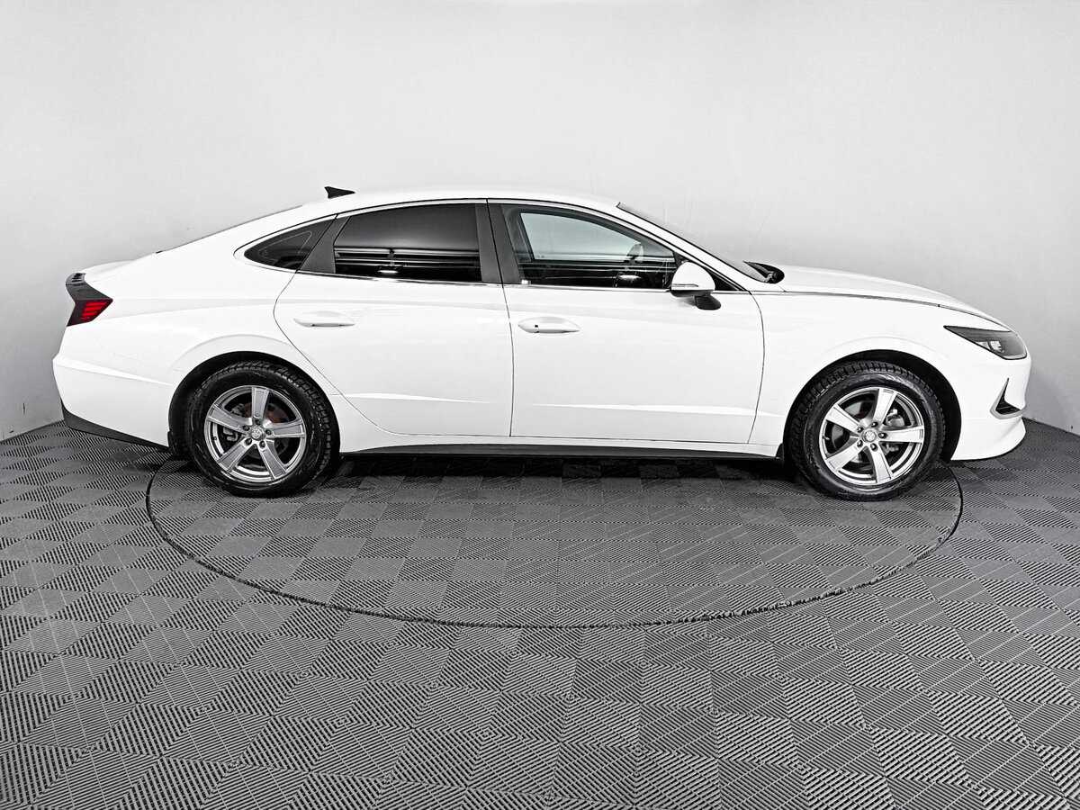 Купить Hyundai Sonata с пробегом. Фото: #3