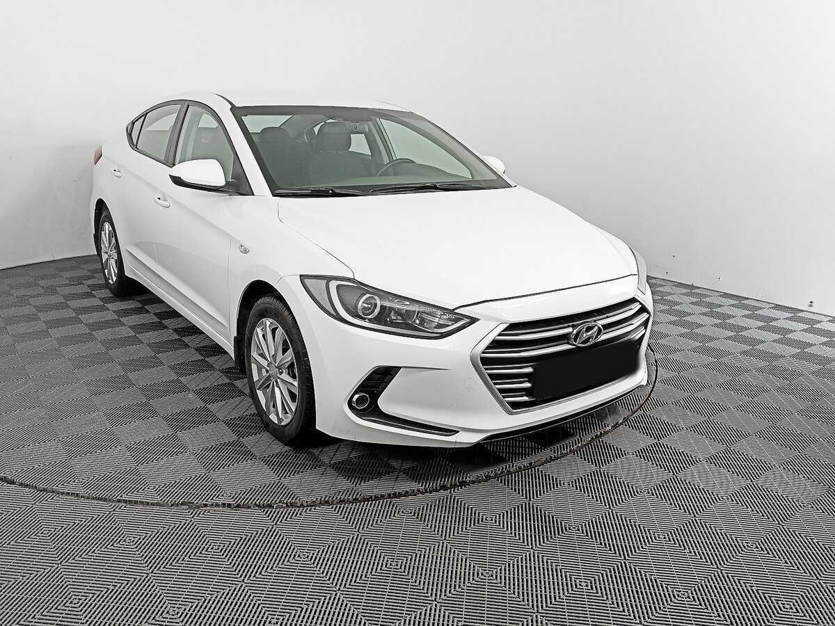 Купить Hyundai Elantra с пробегом. Фото: #2