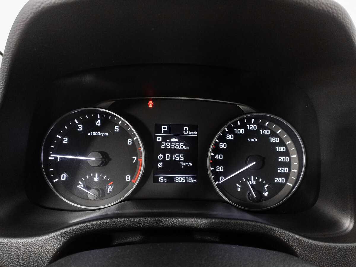 Купить Hyundai Elantra с пробегом. Фото: #12