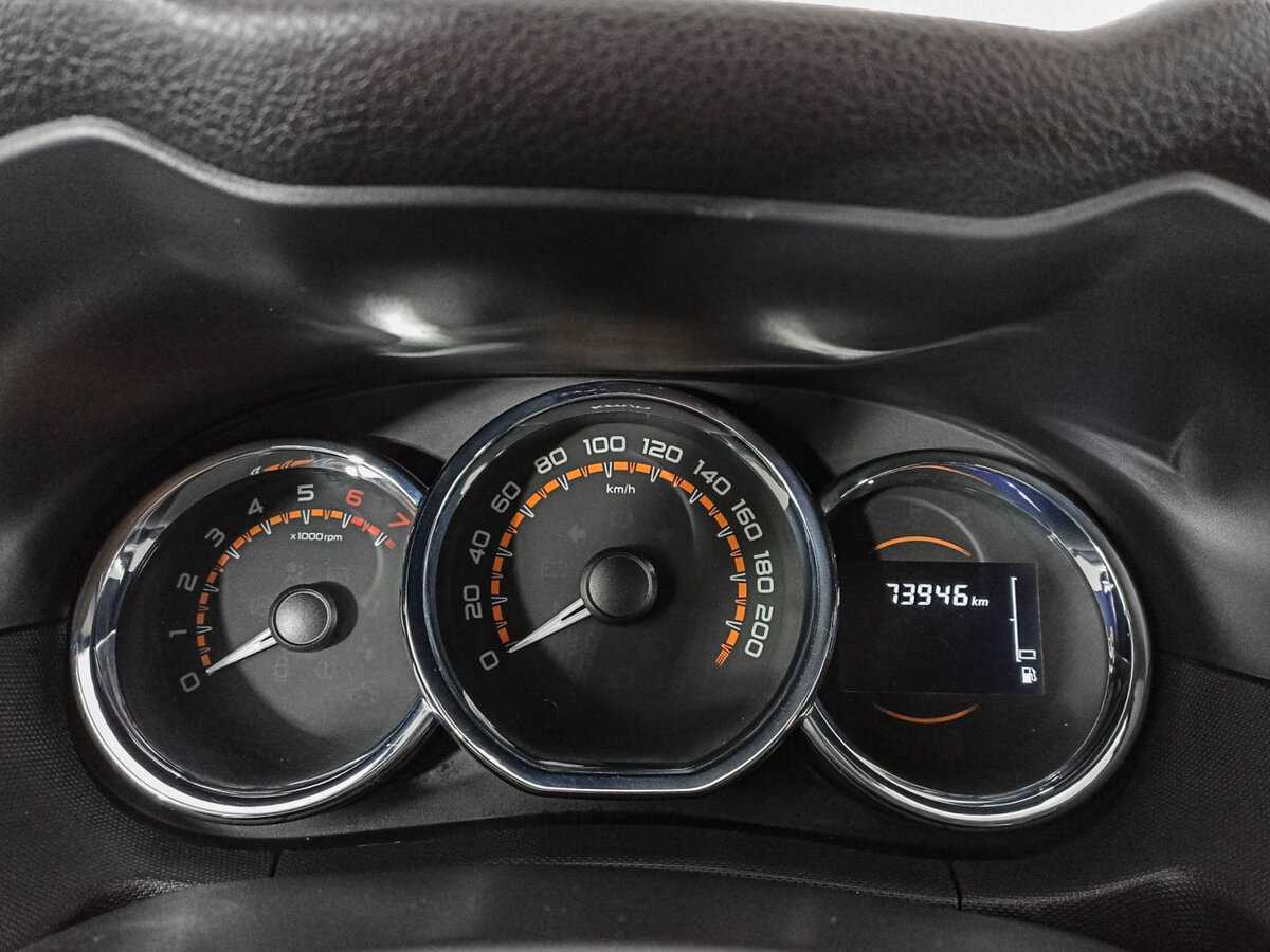 Купить Lada (ВАЗ) Largus с пробегом. Фото: #10