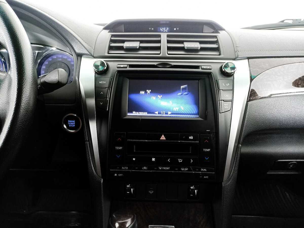 Купить Toyota Camry с пробегом. Фото: #14