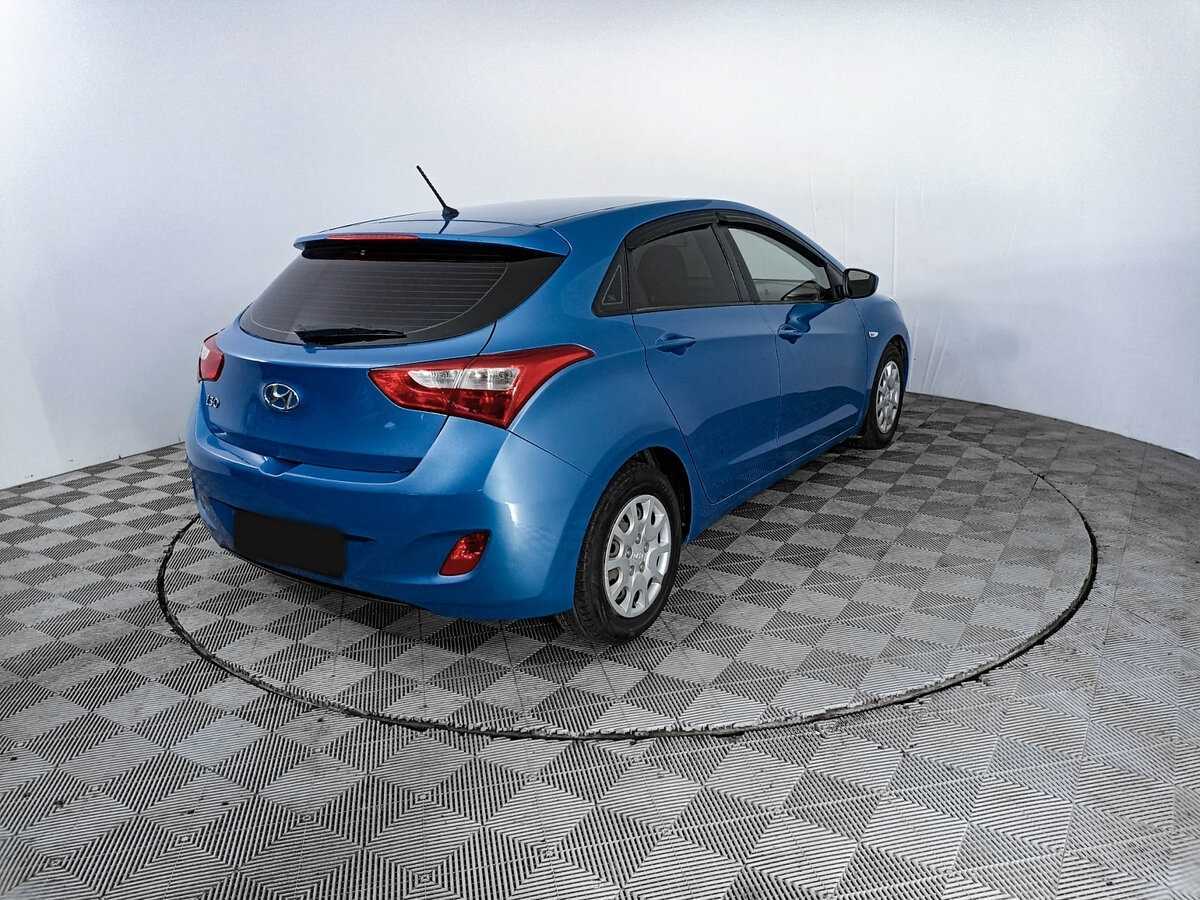 Купить Hyundai i30 с пробегом. Фото: #4