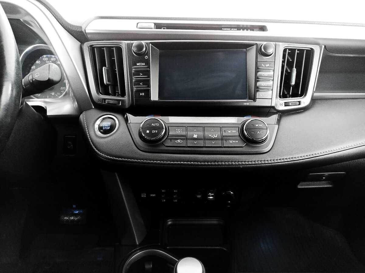 Купить Toyota RAV4 с пробегом. Фото: #11