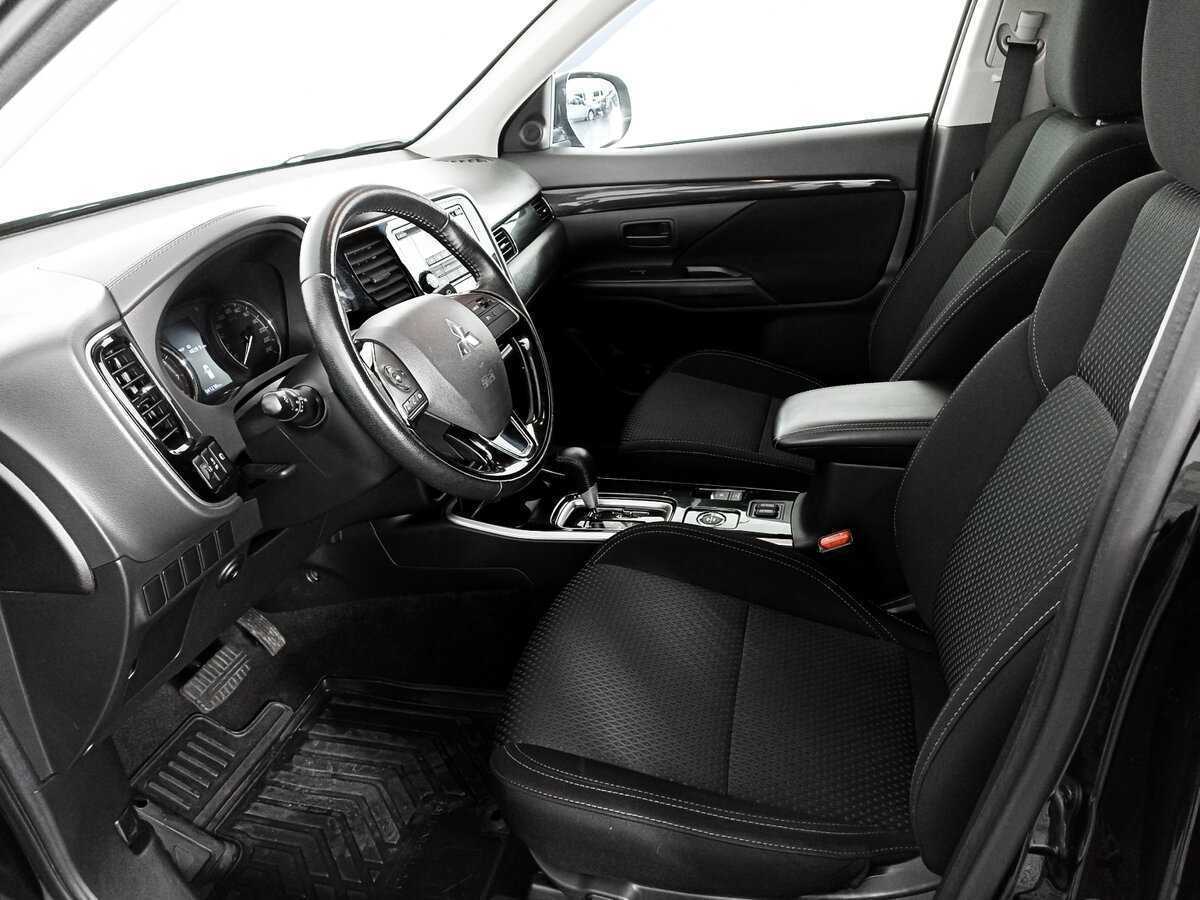 Купить Mitsubishi Outlander с пробегом. Фото: #12