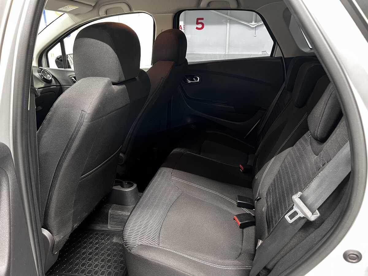 Купить Renault Kaptur с пробегом. Фото: #11