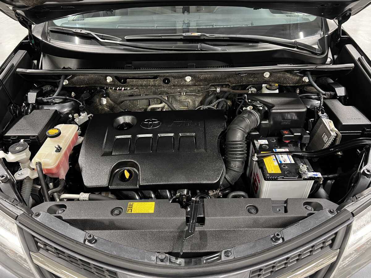 Купить Toyota RAV4 с пробегом. Фото: #8