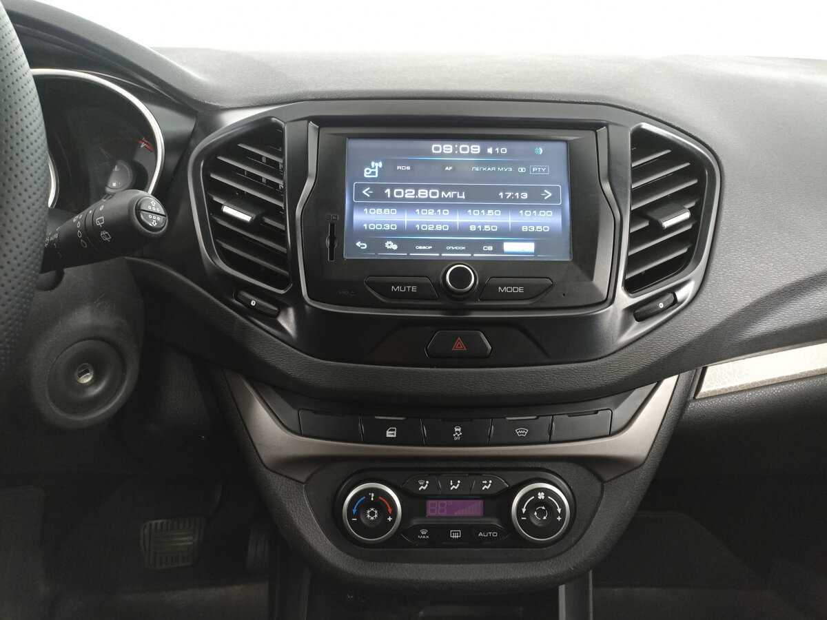 Купить Lada (ВАЗ) Vesta с пробегом. Фото: #14